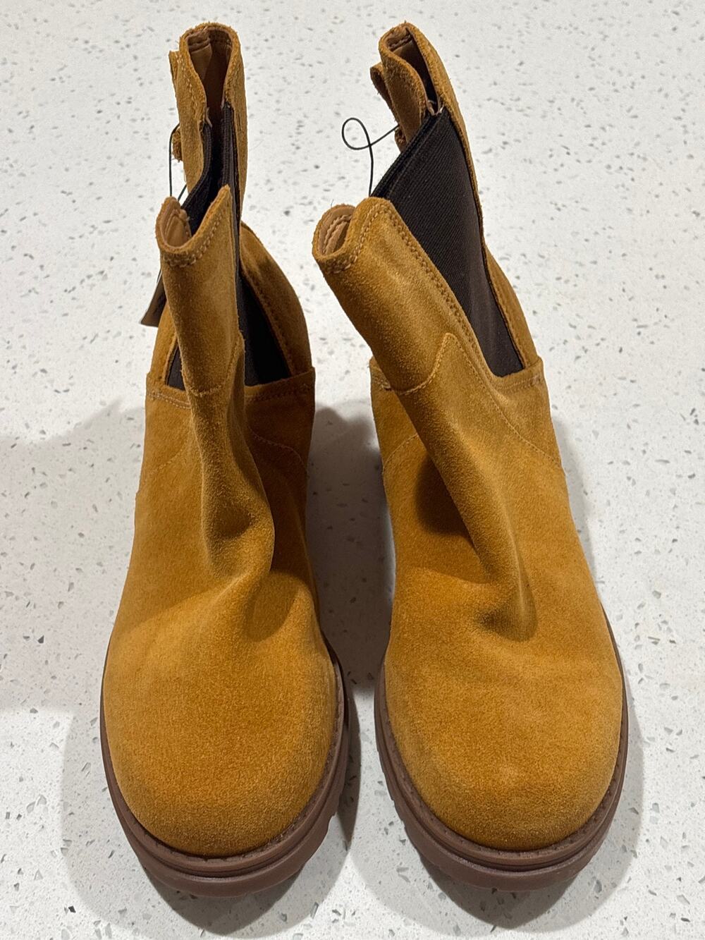 Women’s Cole haan boots size 5